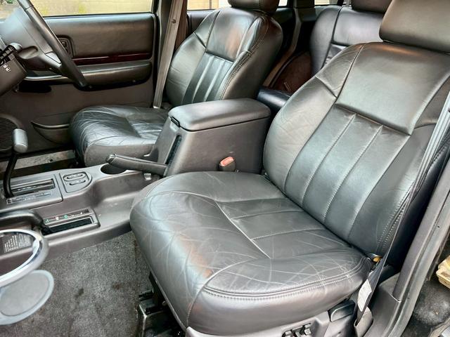 ジープ・チェロキー リミテッド 後期型! 社外足回り リフトUP ミッキートンプソン15アルミAW マッドタイヤ  社外オバフェン メッキバンパー 黒革電動シート シートヒーター LEDヘッド&フォグ 社外オーディオ BT ETC(17枚目)