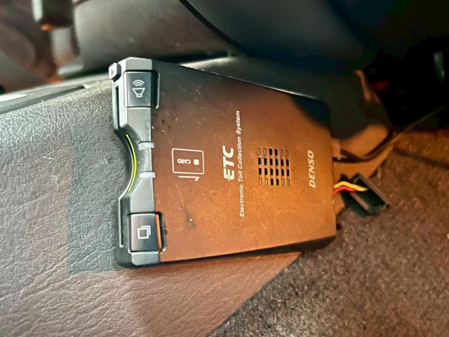 ジープ・チェロキー リミテッド 後期型! 社外足回り リフトUP ミッキートンプソン15アルミAW マッドタイヤ  社外オバフェン メッキバンパー 黒革電動シート シートヒーター LEDヘッド&フォグ 社外オーディオ BT ETC(30枚目)