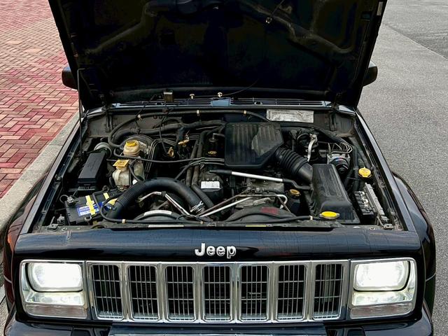 ジープ・チェロキー リミテッド 後期型! 社外足回り リフトUP ミッキートンプソン15アルミAW マッドタイヤ  社外オバフェン メッキバンパー 黒革電動シート シートヒーター LEDヘッド&フォグ 社外オーディオ BT ETC(37枚目)