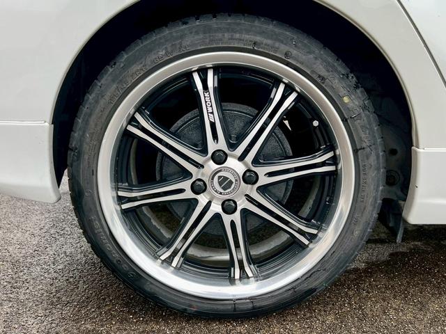 アクア G モデリスタフルエアロ モデリスタマフラー モデリスタダウンサス ワーク17インチAW 中期型テールランプ カロッツェリアナビ 地デジTV Bluetooth ETC LEDライト オートライト(10枚目)