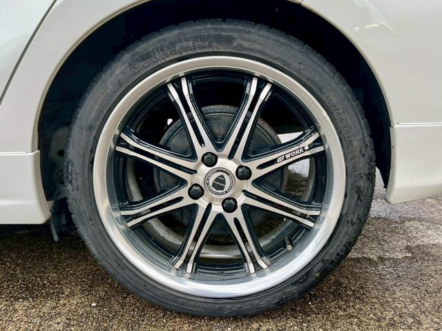 アクア G モデリスタフルエアロ モデリスタマフラー モデリスタダウンサス ワーク17インチAW 中期型テールランプ カロッツェリアナビ 地デジTV Bluetooth ETC LEDライト オートライト(12枚目)