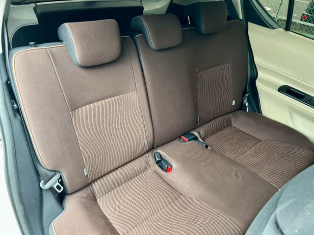 アクア G モデリスタフルエアロ モデリスタマフラー モデリスタダウンサス ワーク17インチAW 中期型テールランプ カロッツェリアナビ 地デジTV Bluetooth ETC LEDライト オートライト(16枚目)