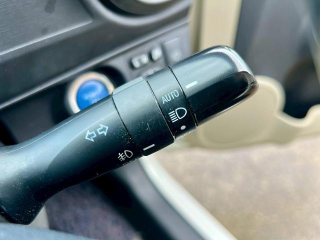 アクア G モデリスタフルエアロ モデリスタマフラー モデリスタダウンサス ワーク17インチAW 中期型テールランプ カロッツェリアナビ 地デジTV Bluetooth ETC LEDライト オートライト(21枚目)