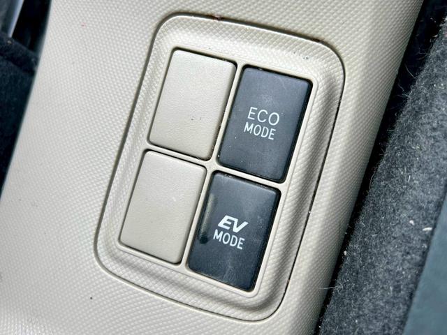 アクア G モデリスタフルエアロ モデリスタマフラー モデリスタダウンサス ワーク17インチAW 中期型テールランプ カロッツェリアナビ 地デジTV Bluetooth ETC LEDライト オートライト(26枚目)