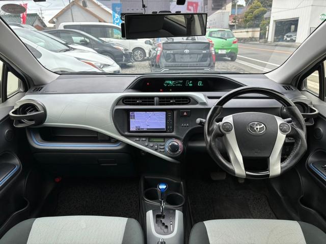 アクア Ｓ　禁煙車　モデリスタフルエアロ　純正７インチナビ　バックカメラ　ドライブレコーダー　　ＥＴＣ　プッシュスタート　ＣＤ　ＤＶＤ　Ｂｌｕｅｔｏｏｔｈ機能　ＥＳＣ　１４インチＡＷ　肘置き　スマートキー（2枚目）