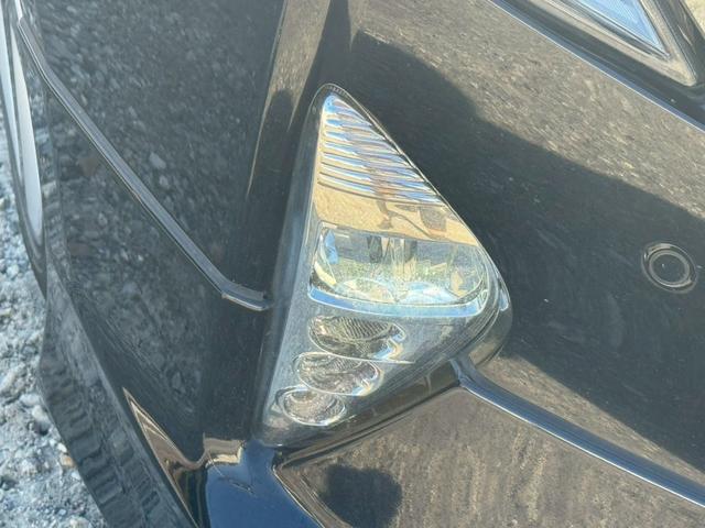 プリウス Ａツーリングセレクション　禁煙車　モデリスタフルエアロ　純正９インチナビ　黒革シート　Ｂｌｕｅｔｏｏｔｈ　バックカメラ　レーダークルーズコントロール　ブラインドスポットモニター　ＥＴＣ　シートヒーター　純正ツーリング１７ＡＷ（61枚目）