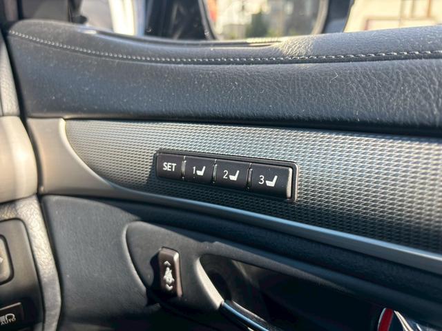 ＬＳ ＬＳ４６０　Ｆスポーツ　後期型　禁煙　サンルーフ　マクレビ　三眼ヘッドライト　黒革シート　ブラインドスポットモニター　ハンドルヒーター　メーカーナビ　バックカメラ　Ｂｌｕｅｔｏｏｔｈ　クルーズコントロール　ドライブレコーダー（57枚目）