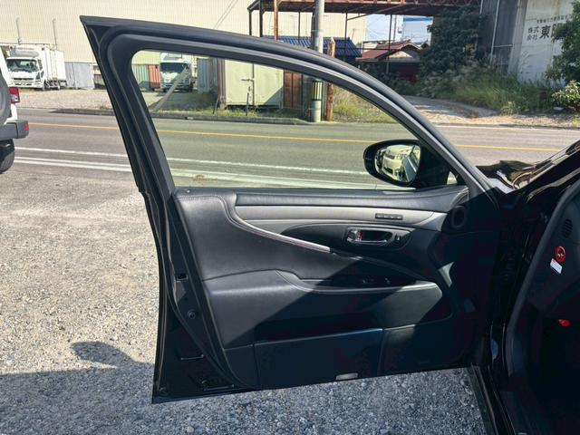 ＬＳ ＬＳ４６０　Ｆスポーツ　後期型　禁煙　サンルーフ　マクレビ　三眼ヘッドライト　黒革シート　ブラインドスポットモニター　ハンドルヒーター　メーカーナビ　バックカメラ　Ｂｌｕｅｔｏｏｔｈ　クルーズコントロール　ドライブレコーダー（64枚目）