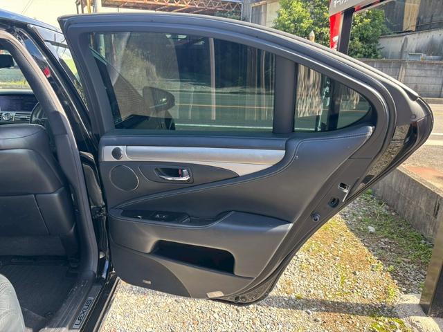 ＬＳ ＬＳ４６０　Ｆスポーツ　後期型　禁煙　サンルーフ　マクレビ　三眼ヘッドライト　黒革シート　ブラインドスポットモニター　ハンドルヒーター　メーカーナビ　バックカメラ　Ｂｌｕｅｔｏｏｔｈ　クルーズコントロール　ドライブレコーダー（67枚目）