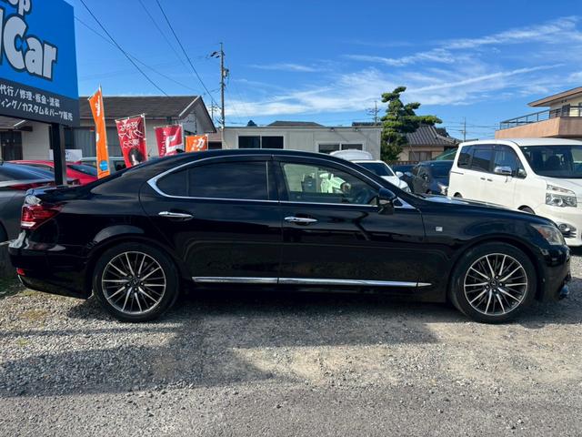 ＬＳ ＬＳ４６０　Ｆスポーツ　後期型　禁煙　サンルーフ　マクレビ　三眼ヘッドライト　黒革シート　ブラインドスポットモニター　ハンドルヒーター　メーカーナビ　バックカメラ　Ｂｌｕｅｔｏｏｔｈ　クルーズコントロール　ドライブレコーダー（75枚目）