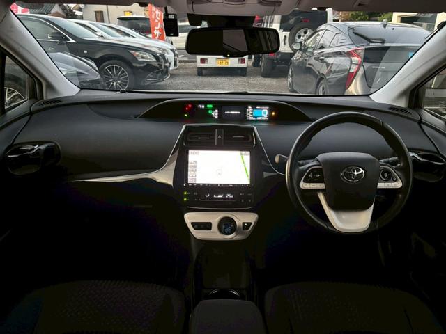 プリウス Sセーフティプラス 禁煙車 モデリスタエアロ アルパイン9型ナビ バックカメラ Bluetooth ドライブレコーダー レーダークルーズコントロール クリアランスソナー パークアシスト HDMIポート ETC 純正アルミ(2枚目)