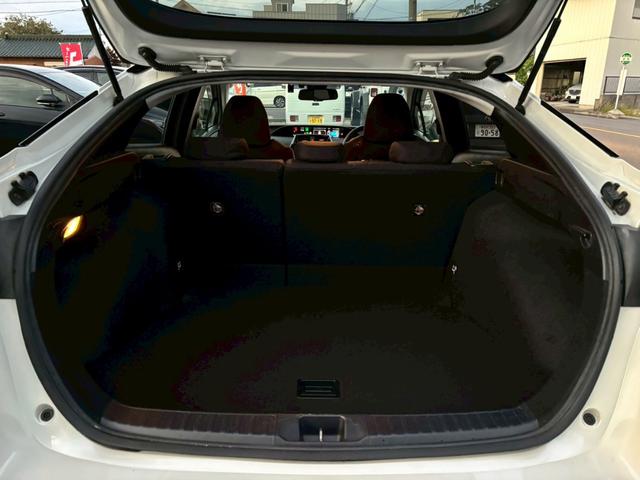 プリウス Sセーフティプラス 禁煙車 モデリスタエアロ アルパイン9型ナビ バックカメラ Bluetooth ドライブレコーダー レーダークルーズコントロール クリアランスソナー パークアシスト HDMIポート ETC 純正アルミ(11枚目)