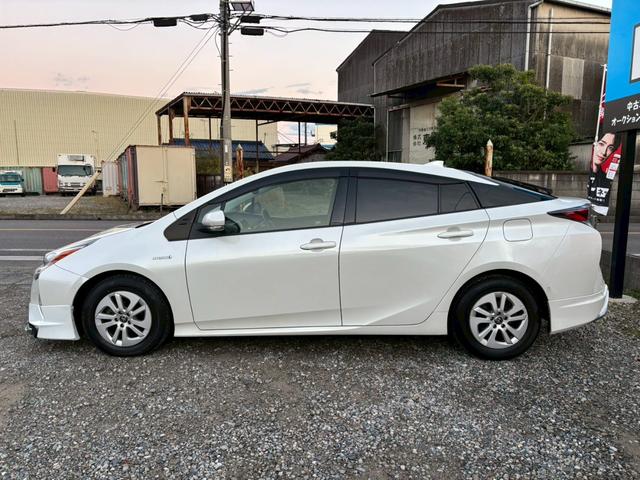 プリウス Sセーフティプラス 禁煙車 モデリスタエアロ アルパイン9型ナビ バックカメラ Bluetooth ドライブレコーダー レーダークルーズコントロール クリアランスソナー パークアシスト HDMIポート ETC 純正アルミ(70枚目)