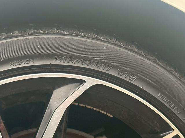 プリウス Ｓ　禁煙車　黒革シート　モデリスタフルエアロ　モデリスタ１７インチＡＷ　純正９型ナビ　バックカメラ　Ｂｌｕｅｔｏｏｔｈ　レーダークルーズコントロール　ＥＴＣ　ドライブレコーダー　ＡＣ１００Ｖ　フォグライト（22枚目）