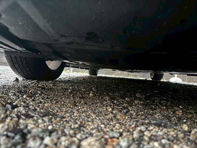 プリウス Ｓ　禁煙車　黒革シート　モデリスタフルエアロ　モデリスタ１７インチＡＷ　純正９型ナビ　バックカメラ　Ｂｌｕｅｔｏｏｔｈ　レーダークルーズコントロール　ＥＴＣ　ドライブレコーダー　ＡＣ１００Ｖ　フォグライト（29枚目）