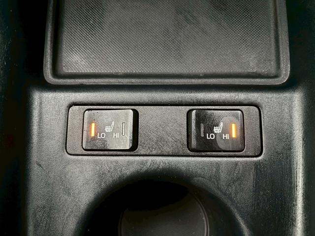 プリウス Ｓ　禁煙車　黒革シート　モデリスタフルエアロ　モデリスタ１７インチＡＷ　純正９型ナビ　バックカメラ　Ｂｌｕｅｔｏｏｔｈ　レーダークルーズコントロール　ＥＴＣ　ドライブレコーダー　ＡＣ１００Ｖ　フォグライト（50枚目）