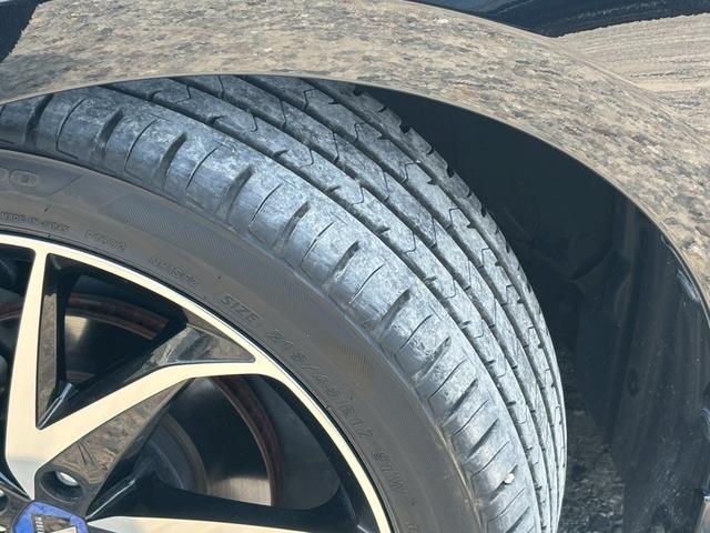 プリウス Ａツーリングセレクション　禁煙　黒革シート　モデリスタフルエアロ　モデリスタ１７インチＡＷ　モデリスマフラー　純正９型ナビ　バックカメラ　Ｂｌｕｅｔｏｏｔｈ　ブラインドスポットモニター　ＥＴＣ　フォグライト　ＬＥＤヘッドライト（23枚目）