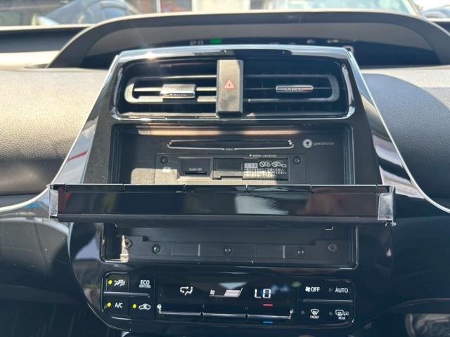 プリウス Ａツーリングセレクション　禁煙　黒革シート　モデリスタフルエアロ　モデリスタ１７インチＡＷ　モデリスマフラー　純正９型ナビ　バックカメラ　Ｂｌｕｅｔｏｏｔｈ　ブラインドスポットモニター　ＥＴＣ　フォグライト　ＬＥＤヘッドライト（43枚目）