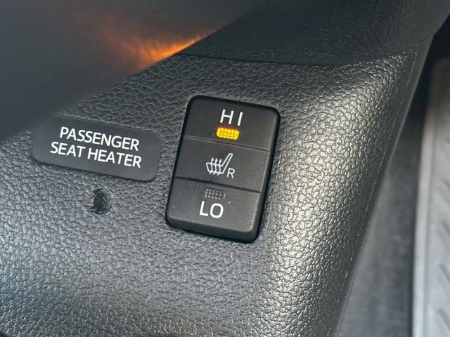 プリウス Ａツーリングセレクション　禁煙　黒革シート　モデリスタフルエアロ　モデリスタ１７インチＡＷ　モデリスマフラー　純正９型ナビ　バックカメラ　Ｂｌｕｅｔｏｏｔｈ　ブラインドスポットモニター　ＥＴＣ　フォグライト　ＬＥＤヘッドライト（52枚目）