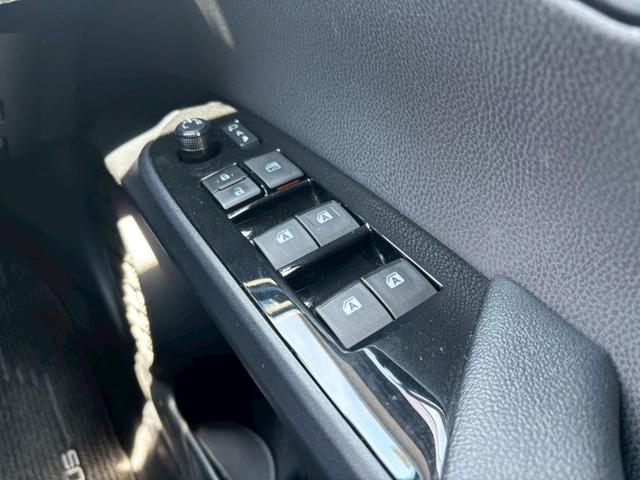 プリウス Ａツーリングセレクション　禁煙　黒革シート　モデリスタフルエアロ　モデリスタ１７インチＡＷ　モデリスマフラー　純正９型ナビ　バックカメラ　Ｂｌｕｅｔｏｏｔｈ　ブラインドスポットモニター　ＥＴＣ　フォグライト　ＬＥＤヘッドライト（57枚目）