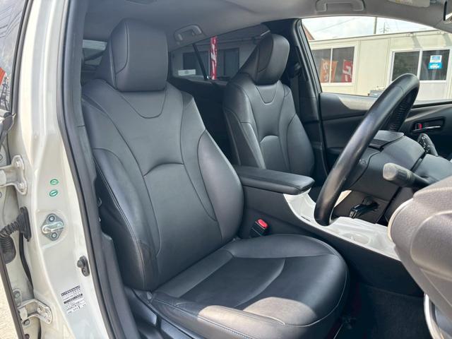 プリウス Ａツーリングセレクション　禁煙車　黒革　モデリスタエアロ　アルパイン９型ナビ　Ｂｌｕｅｔｏｏｔｈ機能　バックカメラ　レーダークルーズコントロール　ブラインドスポットモニター　トヨタセーフティー　ＥＴＣ　純正ツーリングアルミ（10枚目）