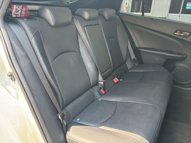 プリウス Ａツーリングセレクション　禁煙車　黒革　モデリスタエアロ　アルパイン９型ナビ　Ｂｌｕｅｔｏｏｔｈ機能　バックカメラ　レーダークルーズコントロール　ブラインドスポットモニター　トヨタセーフティー　ＥＴＣ　純正ツーリングアルミ（11枚目）