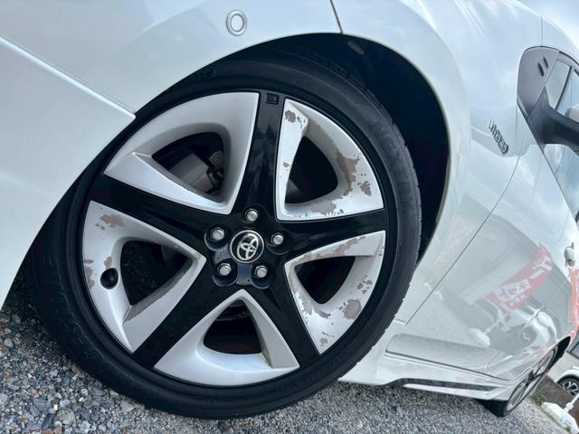 プリウス Ａツーリングセレクション　禁煙車　黒革　モデリスタエアロ　アルパイン９型ナビ　Ｂｌｕｅｔｏｏｔｈ機能　バックカメラ　レーダークルーズコントロール　ブラインドスポットモニター　トヨタセーフティー　ＥＴＣ　純正ツーリングアルミ（20枚目）