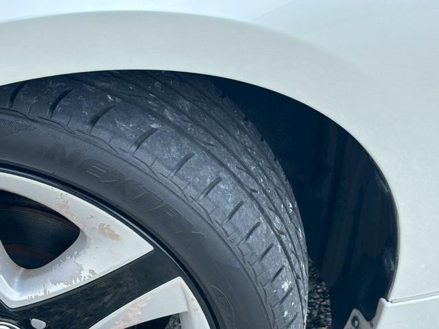 プリウス Ａツーリングセレクション　禁煙車　黒革　モデリスタエアロ　アルパイン９型ナビ　Ｂｌｕｅｔｏｏｔｈ機能　バックカメラ　レーダークルーズコントロール　ブラインドスポットモニター　トヨタセーフティー　ＥＴＣ　純正ツーリングアルミ（26枚目）