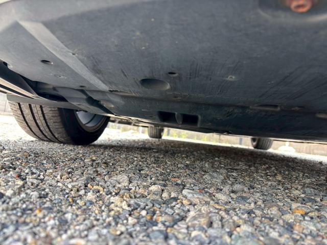 プリウス Ａツーリングセレクション　禁煙車　黒革　モデリスタエアロ　アルパイン９型ナビ　Ｂｌｕｅｔｏｏｔｈ機能　バックカメラ　レーダークルーズコントロール　ブラインドスポットモニター　トヨタセーフティー　ＥＴＣ　純正ツーリングアルミ（28枚目）