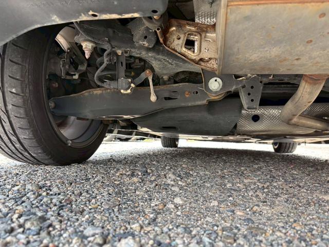 プリウス Ａツーリングセレクション　禁煙車　黒革　モデリスタエアロ　アルパイン９型ナビ　Ｂｌｕｅｔｏｏｔｈ機能　バックカメラ　レーダークルーズコントロール　ブラインドスポットモニター　トヨタセーフティー　ＥＴＣ　純正ツーリングアルミ（30枚目）