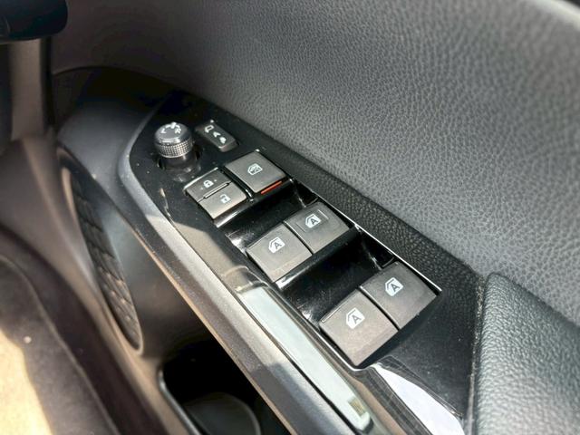 プリウス Ａツーリングセレクション　禁煙車　黒革　モデリスタエアロ　アルパイン９型ナビ　Ｂｌｕｅｔｏｏｔｈ機能　バックカメラ　レーダークルーズコントロール　ブラインドスポットモニター　トヨタセーフティー　ＥＴＣ　純正ツーリングアルミ（55枚目）