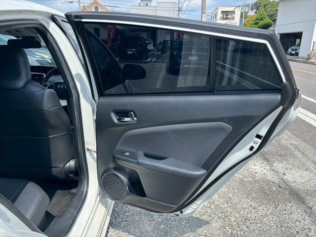 プリウス Ａツーリングセレクション　禁煙車　黒革　モデリスタエアロ　アルパイン９型ナビ　Ｂｌｕｅｔｏｏｔｈ機能　バックカメラ　レーダークルーズコントロール　ブラインドスポットモニター　トヨタセーフティー　ＥＴＣ　純正ツーリングアルミ（63枚目）