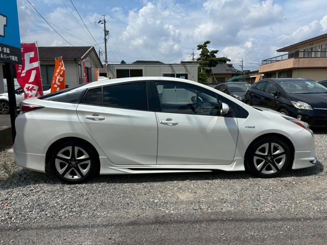 プリウス Ａツーリングセレクション　禁煙車　黒革　モデリスタエアロ　アルパイン９型ナビ　Ｂｌｕｅｔｏｏｔｈ機能　バックカメラ　レーダークルーズコントロール　ブラインドスポットモニター　トヨタセーフティー　ＥＴＣ　純正ツーリングアルミ（72枚目）