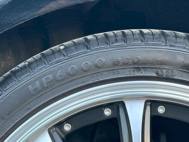 プリウス Ｓツーリングセレクション　禁煙　後期型　黒革　モデリスタフルエアロ　純正９インチナビ　２本出しマフラー　社外１８インチＡＷ　バックカメラ　Ｂｌｕｅｔｏｏｔｈ　ＡＣ１００Ｖ　シートヒーター　レーダークルーズコントロール　ＥＴＣ（23枚目）