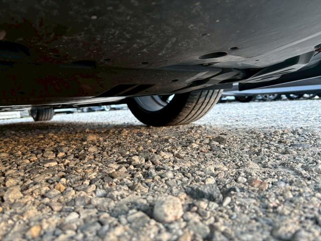 プリウス Ｓツーリングセレクション　禁煙　後期型　黒革　モデリスタフルエアロ　純正９インチナビ　２本出しマフラー　社外１８インチＡＷ　バックカメラ　Ｂｌｕｅｔｏｏｔｈ　ＡＣ１００Ｖ　シートヒーター　レーダークルーズコントロール　ＥＴＣ（32枚目）