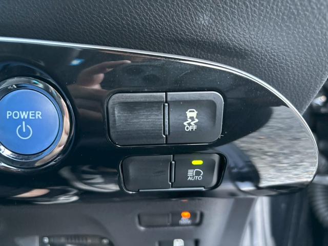 プリウス Ｓツーリングセレクション　禁煙　後期型　黒革　モデリスタフルエアロ　純正９インチナビ　２本出しマフラー　社外１８インチＡＷ　バックカメラ　Ｂｌｕｅｔｏｏｔｈ　ＡＣ１００Ｖ　シートヒーター　レーダークルーズコントロール　ＥＴＣ（55枚目）