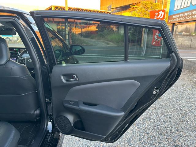 プリウス Ｓツーリングセレクション　禁煙　後期型　黒革　モデリスタフルエアロ　純正９インチナビ　２本出しマフラー　社外１８インチＡＷ　バックカメラ　Ｂｌｕｅｔｏｏｔｈ　ＡＣ１００Ｖ　シートヒーター　レーダークルーズコントロール　ＥＴＣ（64枚目）