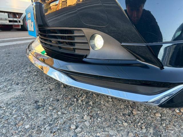 プリウス Ｓツーリングセレクション　禁煙　後期型　黒革　モデリスタフルエアロ　純正９インチナビ　２本出しマフラー　社外１８インチＡＷ　バックカメラ　Ｂｌｕｅｔｏｏｔｈ　ＡＣ１００Ｖ　シートヒーター　レーダークルーズコントロール　ＥＴＣ（66枚目）