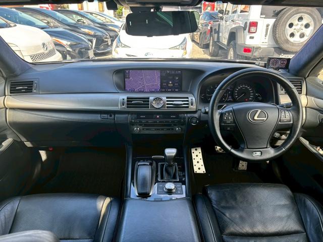 LS LS460 Fスポーツ 後期型 禁煙 サンルーフ マークレビンソン 三眼ヘッドライト 黒革シート ブラインドスポットモニター ハンドルヒーター メーカーナビ バックカメラ Bluetooth クルーズコントロール ドラレコ(32枚目)