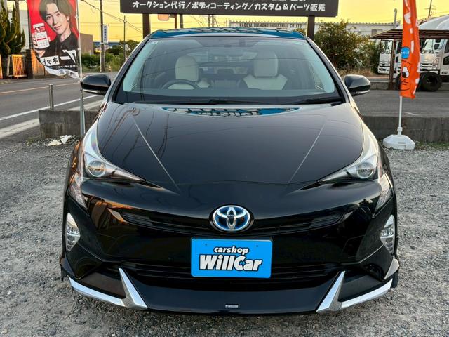 プリウス Ｓツーリングセレクション　禁煙車　モデリスタフルエアロ　モデリスタ１７インチＡＷ　アルパイン９インチナビ　バックカメラ　Ｂｌｕｅｔｏｏｔｈ　ＥＴＣ　ＨＤＭＩポート　白革シート　シートヒーター　フォグランプ　ＬＥＤヘッドライト（12枚目）