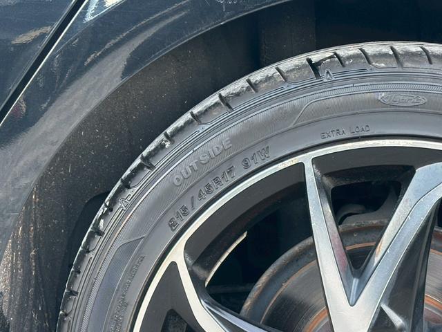 プリウス Ｓツーリングセレクション　禁煙車　モデリスタフルエアロ　モデリスタ１７インチＡＷ　アルパイン９インチナビ　バックカメラ　Ｂｌｕｅｔｏｏｔｈ　ＥＴＣ　ＨＤＭＩポート　白革シート　シートヒーター　フォグランプ　ＬＥＤヘッドライト（23枚目）