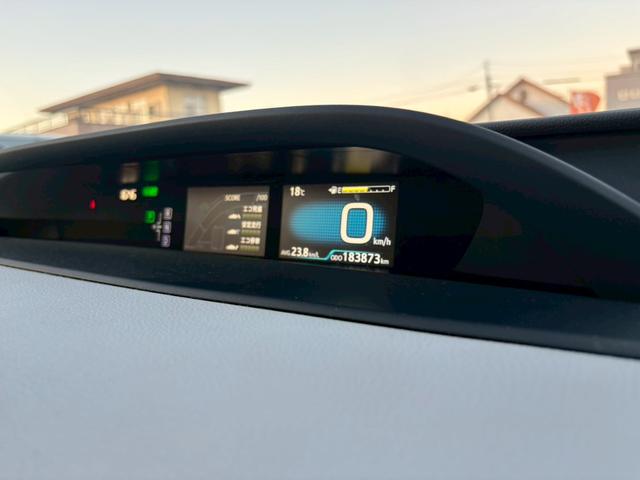 プリウス Ｓツーリングセレクション　禁煙車　モデリスタフルエアロ　モデリスタ１７インチＡＷ　アルパイン９インチナビ　バックカメラ　Ｂｌｕｅｔｏｏｔｈ　ＥＴＣ　ＨＤＭＩポート　白革シート　シートヒーター　フォグランプ　ＬＥＤヘッドライト（39枚目）