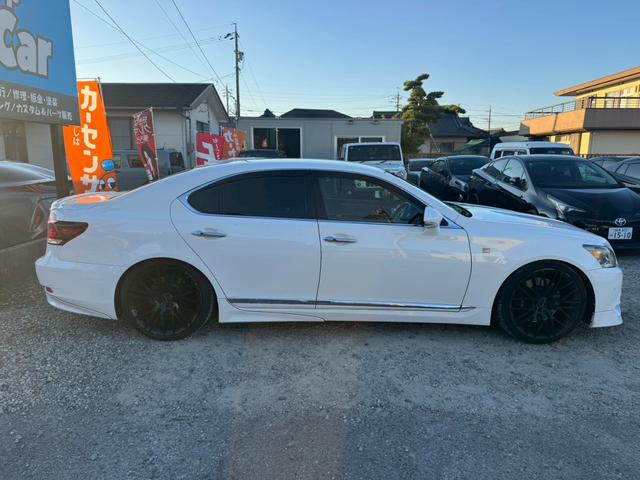 LS LS460 Fスポーツ 禁煙 後期 TEDフルエアロ TRD4本出しマフラー マークレビンソン カールソン21AW 三眼LEDヘッドライト エアサスコントローラー 黒革シート ブラインドスポットモニター ハンドルヒーター(75枚目)