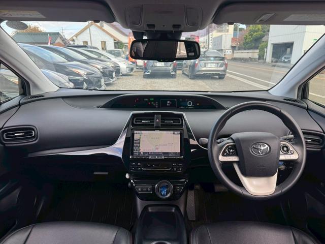 プリウス Sセーフティプラス 禁煙 サンルーフ モデリスタフルエアロ アルパイン9型ナビ アネーロコラソン19インチAW Bluetooth バックカメラ トヨタセーフティーセンス レーダークルーズコントロール クリアランスソナー(2枚目)