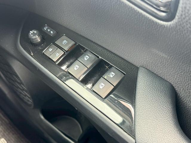 プリウス Sセーフティプラス 禁煙 サンルーフ モデリスタフルエアロ アルパイン9型ナビ アネーロコラソン19インチAW Bluetooth バックカメラ トヨタセーフティーセンス レーダークルーズコントロール クリアランスソナー(56枚目)