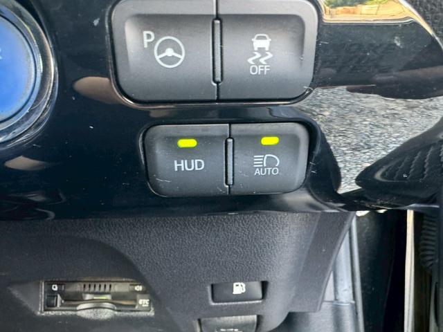 プリウス Ａツーリングセレクション　禁煙車　モデリスタフルエアロ　黒革シート　純正９型ナビ　Ｂｌｕｅｔｏｏｔｈ　バックカメラ　レーダークルーズコントロール　ブラインドスポットモニター　ＥＴＣ　シートヒーター　ツーリング１７インチアルミ（7枚目）