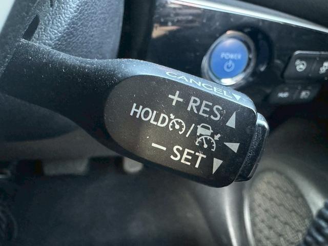 プリウス Ａツーリングセレクション　禁煙車　モデリスタフルエアロ　黒革シート　純正９型ナビ　Ｂｌｕｅｔｏｏｔｈ　バックカメラ　レーダークルーズコントロール　ブラインドスポットモニター　ＥＴＣ　シートヒーター　ツーリング１７インチアルミ（38枚目）