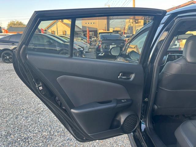 プリウス Ａツーリングセレクション　禁煙車　モデリスタフルエアロ　黒革シート　純正９型ナビ　Ｂｌｕｅｔｏｏｔｈ　バックカメラ　レーダークルーズコントロール　ブラインドスポットモニター　ＥＴＣ　シートヒーター　ツーリング１７インチアルミ（55枚目）