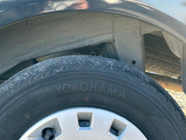 エブリイ ジョインターボ　黒ナンバー登録可　禁煙車　ターボ　社外ナビ　ＴＶ　ＣＤ　ＤＶＤ　ＥＴＣ　キーレス　パワーウィンドウ　電動格納ミラー　エアコン　シートカバー　ハイルーフ　スペアタイヤ　ＡＢＳ　オートマ　衝突安全ボディー（24枚目）