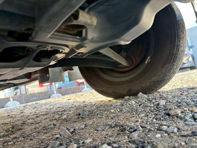 エブリイ ジョインターボ　黒ナンバー登録可　禁煙車　ターボ　社外ナビ　ＴＶ　ＣＤ　ＤＶＤ　ＥＴＣ　キーレス　パワーウィンドウ　電動格納ミラー　エアコン　シートカバー　ハイルーフ　スペアタイヤ　ＡＢＳ　オートマ　衝突安全ボディー（28枚目）